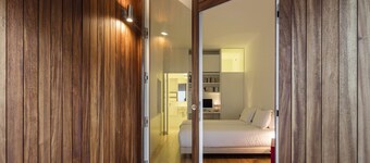 The Late Birds Lisbon - Gay Urban Resort