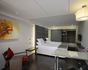 Elite Room | Premium bedding, minibar, in-room safe, desk - Hotel Grande 51 (Navi Mumbai)