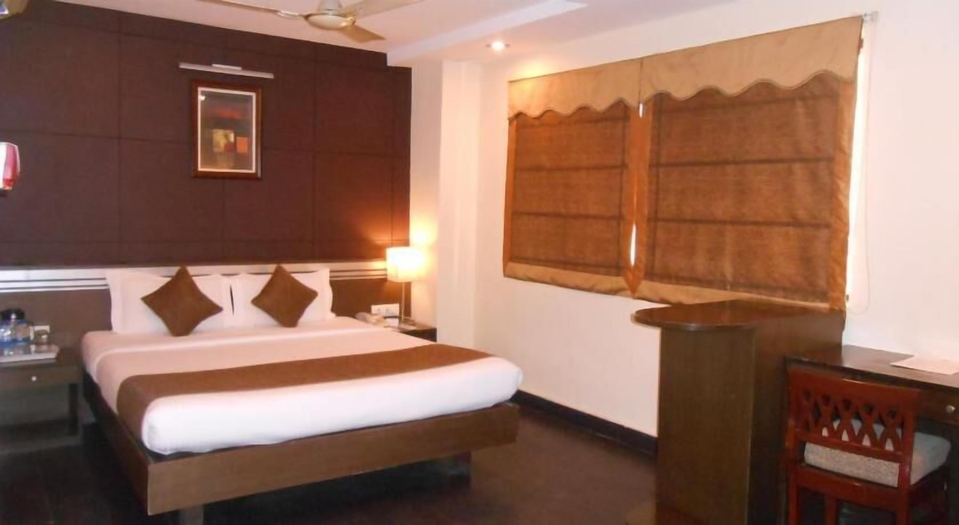 1 bedroom, minibar, in-room safe, desk
