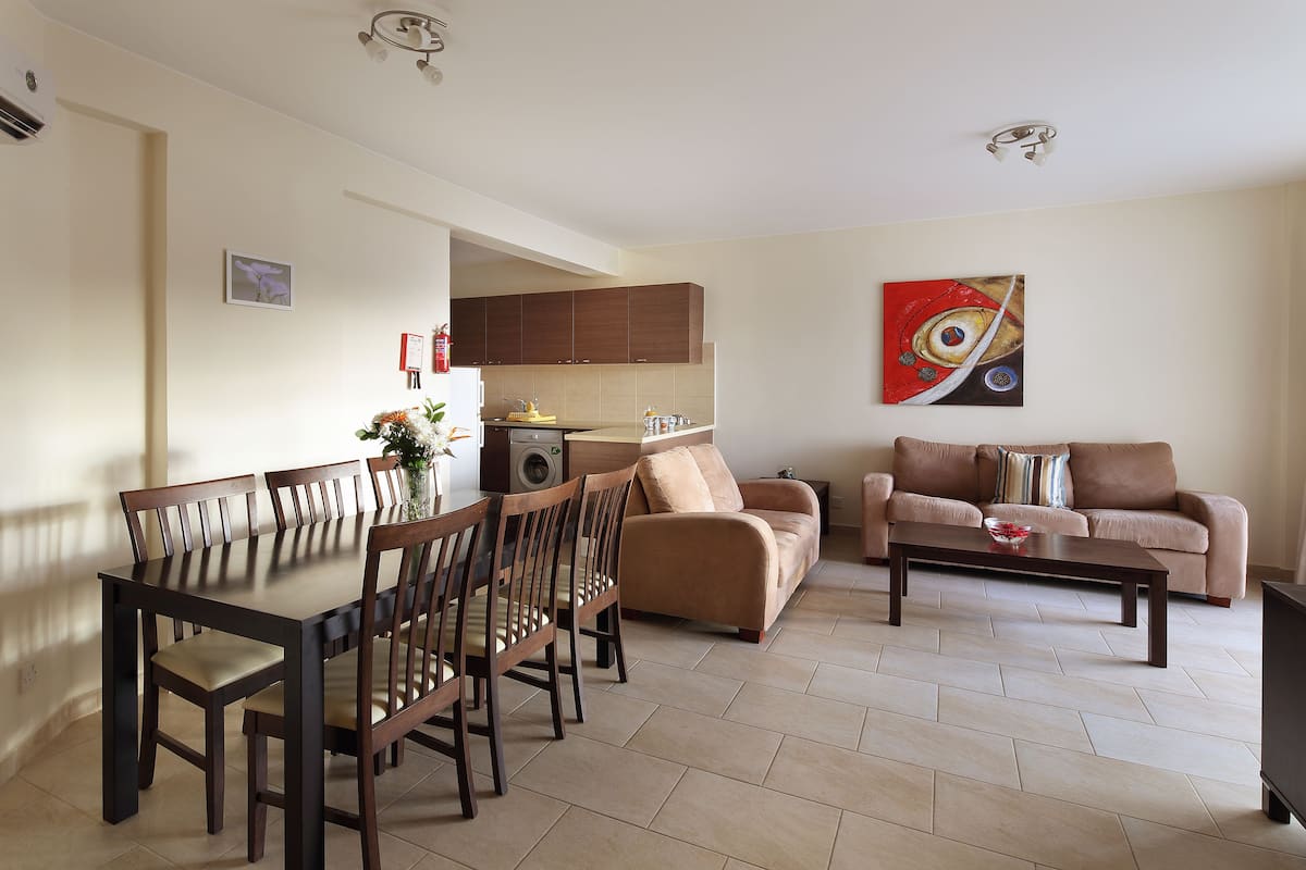 Executive Apartment, 2 Bedrooms, Sea View, Sea Facing | Living area | Flat-screen TV