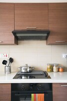 Íbúð - 1 svefnherbergi - sjávarsýn | Einkaeldhús | Ísskápur í fullri stærð, bakarofn, eldavélarhellur, kaffivél/teketill