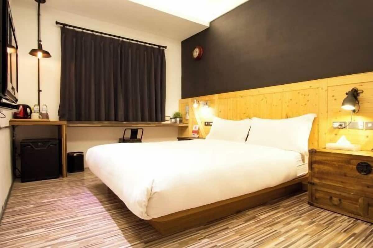 1 slaapkamer, luxe beddengoed, een bureau, verduisterende gordijnen
