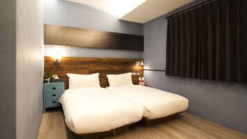 Deluxe Twin Room, 2 Twin Beds | 1 bedroom, premium bedding, desk, blackout drapes