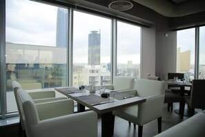 Breakfast, lunch and dinner served  - Prime Hotel (Amman)