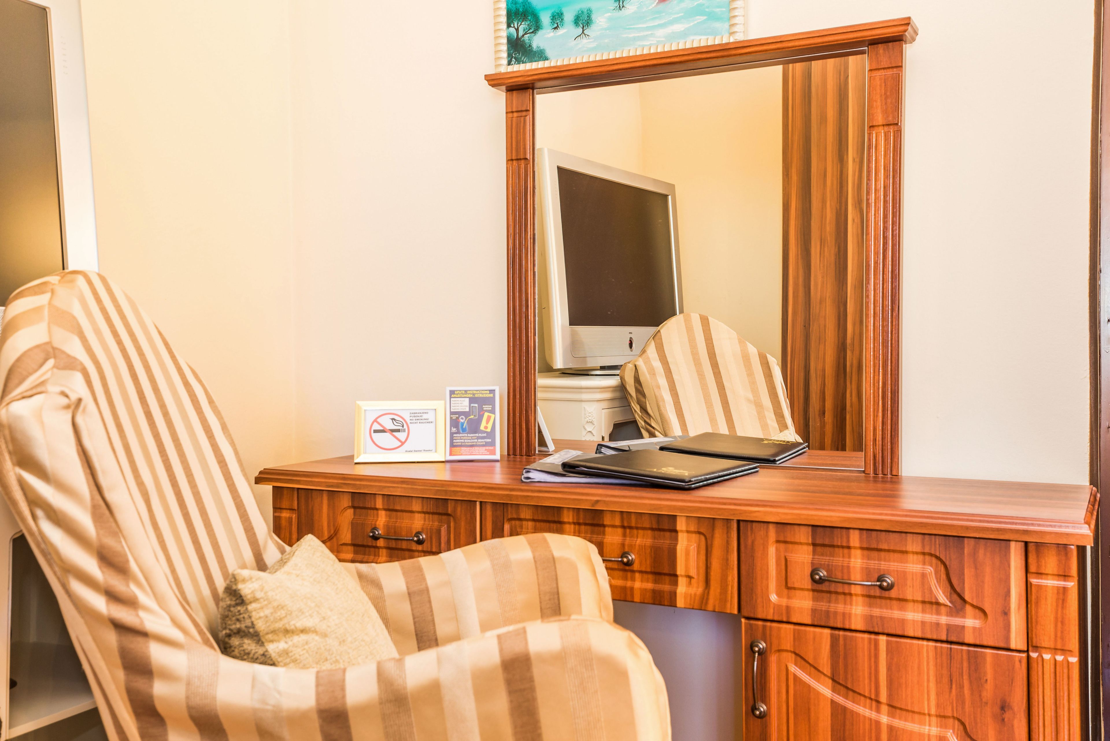 superior studio | room amenity