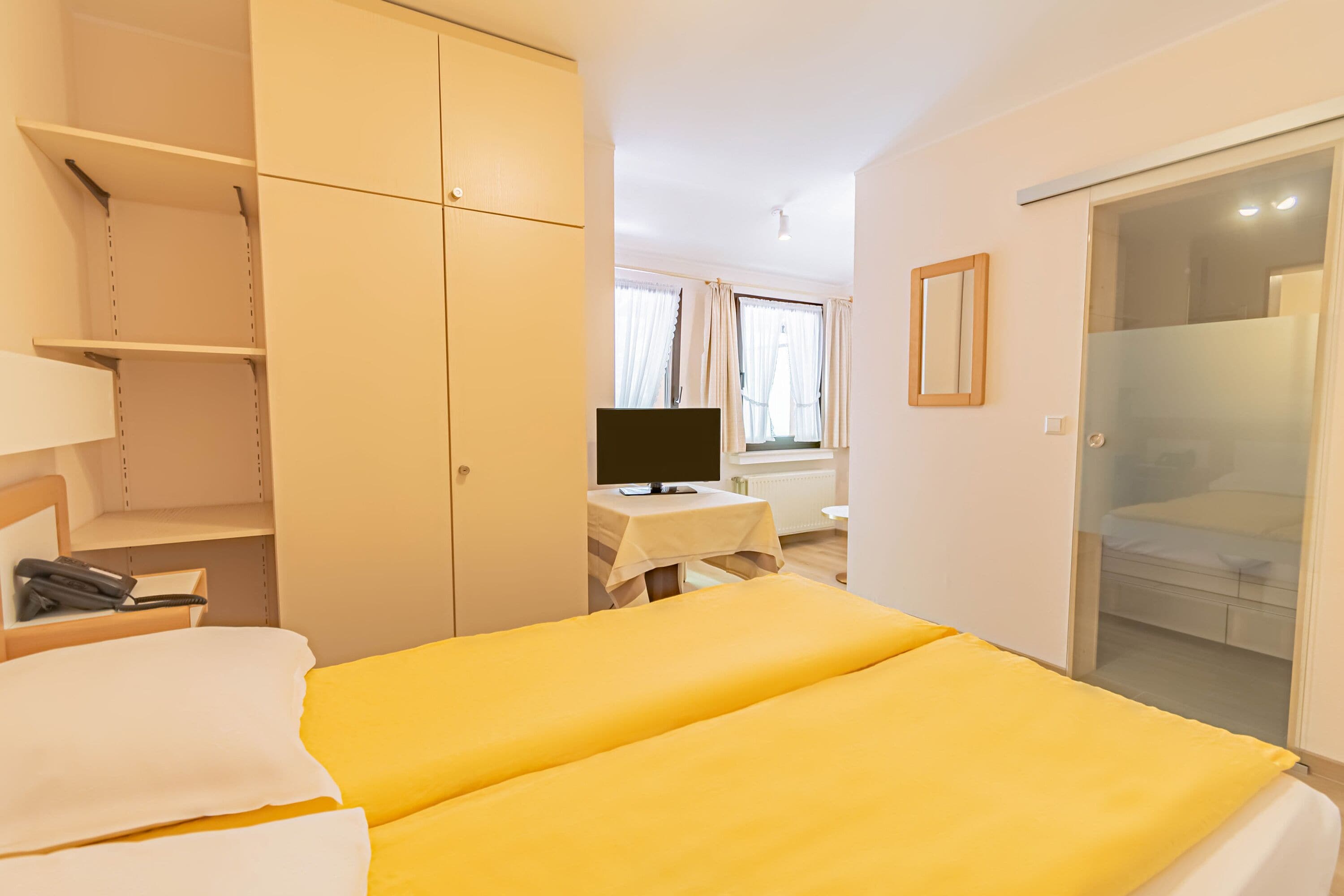 Kahden hengen huone (kaksi sänkyä) | Vuodevaatteet