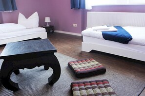 Shared Dormitory, Mixed Dorm | Individually decorated, individually furnished, blackout curtains