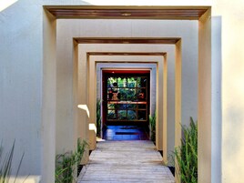 Fachada de la propiedad