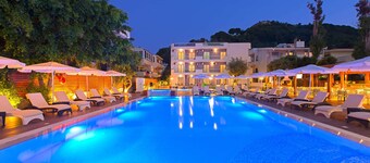 Sunny Days Hotel
