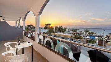 VÀrdeförvaringsskÄp pÄ rummet, individuell inredning och unika möbler