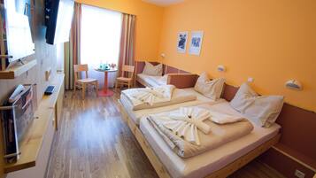 객실 내 금고, 책상, 암막 커튼, 무료 WiFi