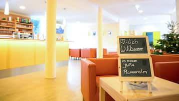 Lobby-Lounge