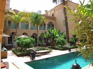 Outdoor pool - Palais Oumensour (Taroudant)
