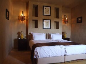 Luxury-Suite | Hochwertige Bettwaren, Zimmersafe, Schreibtisch, Verdunkelungsvorhänge