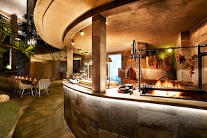 BBQ/picnic area - Four Points By Sheraton Bali, Kuta (Kuta)