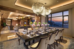 Refrigerador, cafetera/tetera, tetera/pava eléctrica