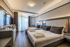 Standard Room | Free minibar, in-room safe, blackout drapes, soundproofing - VONRESORT Golden Coast - All Inclusive (Manavgat)