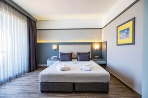 스위트 | 무료 미니바, 객실 내 금고, 암막 커튼, 방음 설비