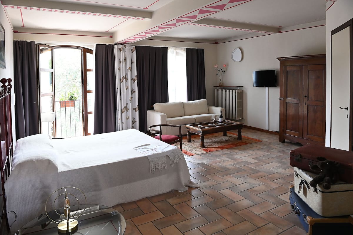 Suite Junior, 1 chambre, vue jardin | 1 chambre, décoration personnalisée, ameublement personnalisé