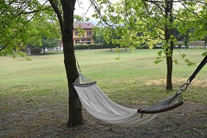 Habitació estàndard, vistes al jardí | Decoració individual, mobiliari individual i cortines opaques 
