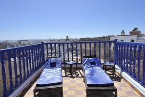 Sun deck