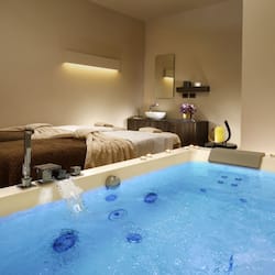 Sauna, hot tub, steam room, Turkish bath, body treatments, aromatherapy