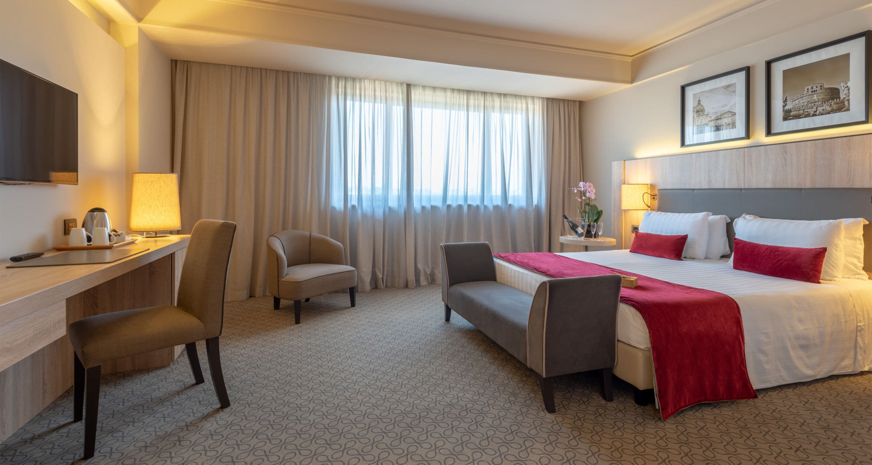 executive double room | 1 bedroom, premium bedding, minibar, in-room safe