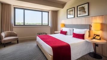 1 غرفة نوم وأغطية فراش متميزة وميني بار وخزنة داخل الغرفة