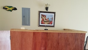 Reception - Kingston Paradise Place Rooms (Kingston)