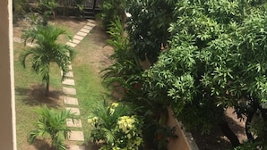 Economy Room, 1 Queen Bed, Pool Access, Resort View | Resort view - Kingston Paradise Place Rooms (Kingston)