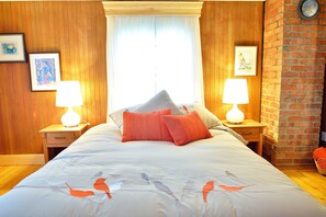 Habitación cuádruple familiar, baño en la habitación, vista al río (Grace) | 1 habitación, decoración personalizada y tabla de planchar con plancha 