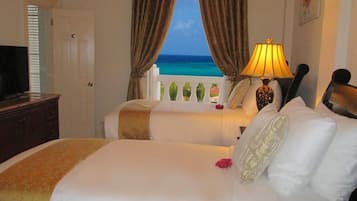 Topaz (Ocean & Pool View, Balcony) | Premium bedding, in-room safe, desk, iron/ironing board