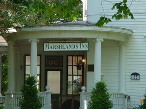 Exterior - Marshlands Inn (Sackville)
