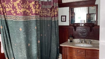 Deluxe Suite, Ensuite (King) | Bathroom