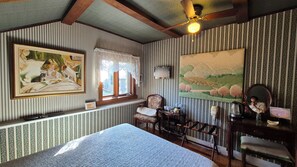 Romantic Double Room, 1 Double Bed, Shared Bathroom, Park View (La Muse)