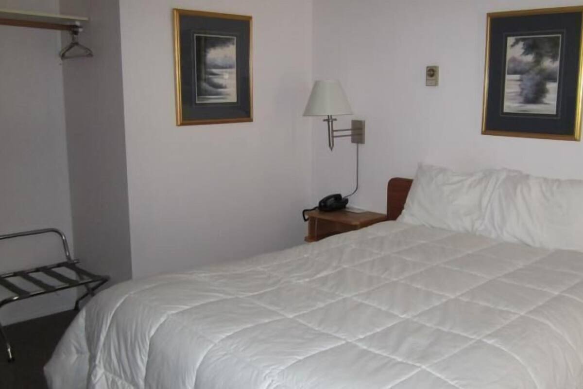 Standaard kamer, 1 queensize bed | Extra bedden, gratis wifi
