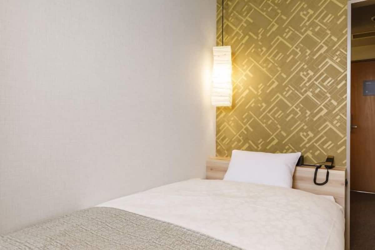 1 bedroom, in-room safe, free WiFi, bed sheets