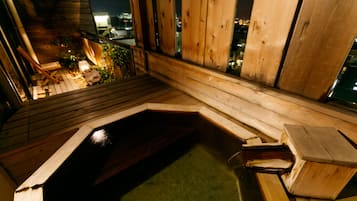 Hair dryer, slippers, bidet, towels