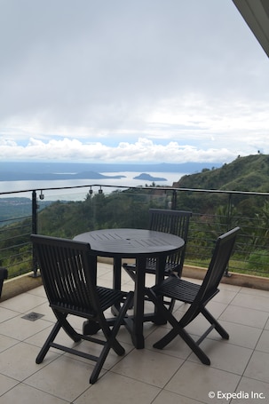 Balcón. 8 Suites By Fat Jimmy's