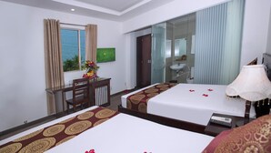 Deluxe Twin Room, Ocean View | Minibar, desk, rollaway beds (free), WiFi (free) - Ha Thu Hotel (Nha Trang)
