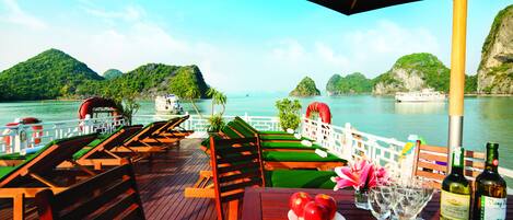 Sun deck