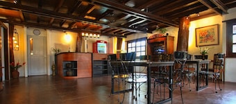 Travelbee Heritage Inn