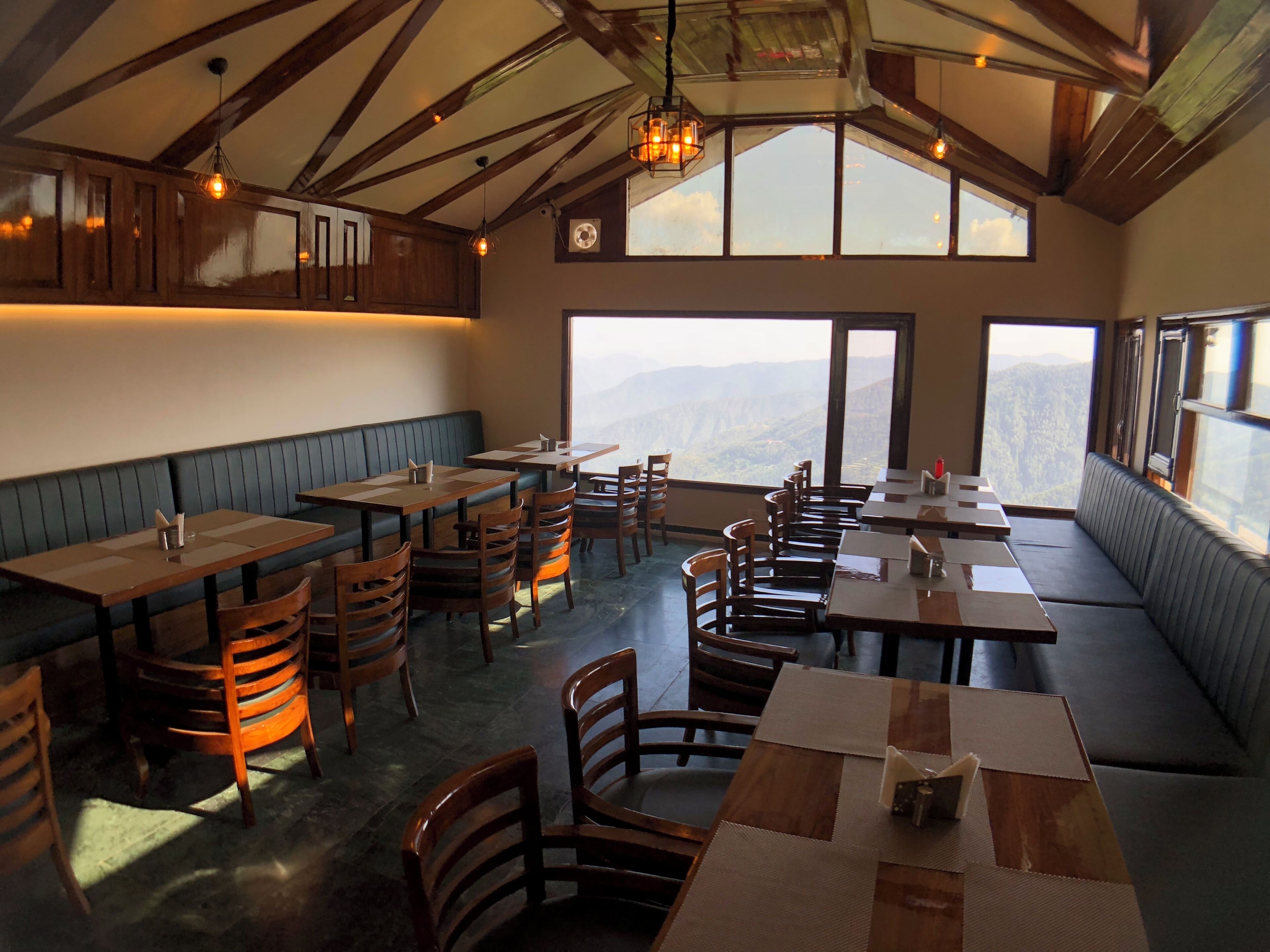 Breakfast, lunch, dinner served; Indian cuisine 