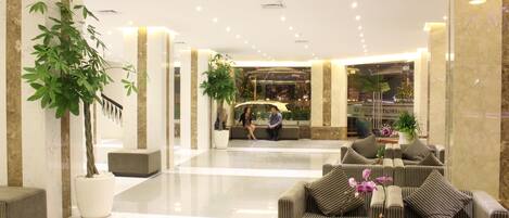 Sala de estar en el lobby