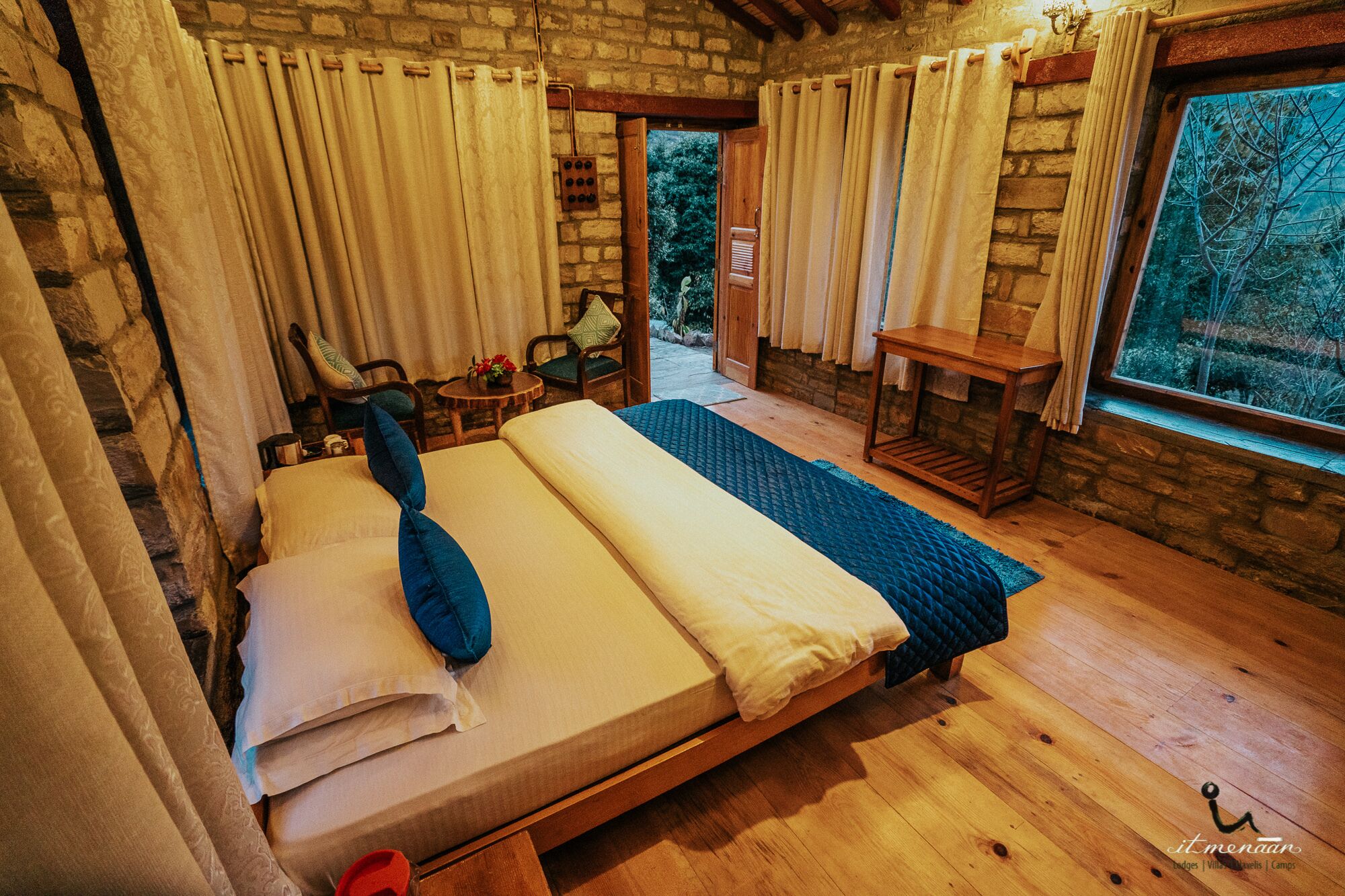 Pine Room | Premium bedding, down duvets, desk, rollaway beds