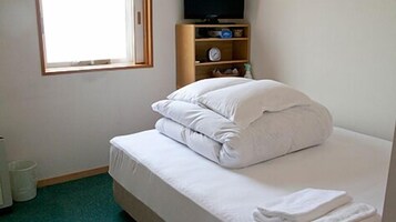 羽毛の掛け布団、デスク、アイロン / アイロン台、WiFi (無料)