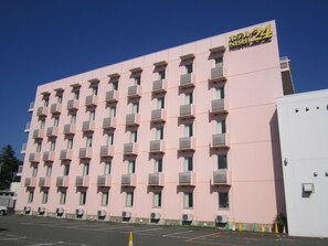 واجهة المنشأة