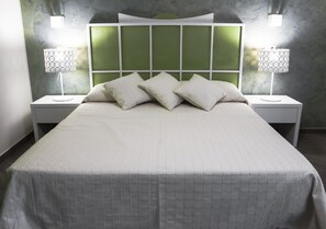 Double Room | Premium bedding, minibar, individually decorated, desk - B&B Ghalà (Gallipoli)