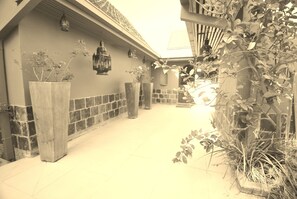 Exterior - The Wardrobe Guest House (Pretoria)