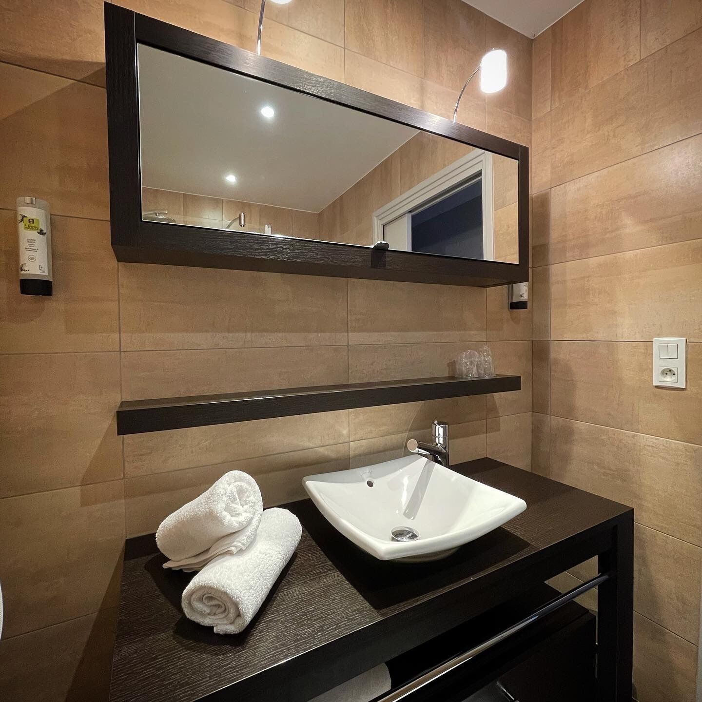 family room | bathroom | free toiletries, hair dryer, towels